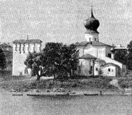 Псков. Церковь Успения с Пароменья, 1521 г. Вид с востока