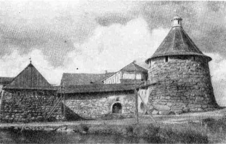 Соловецкий монастырь. Крепостная стена и угловая башня, 1584—1594 гг